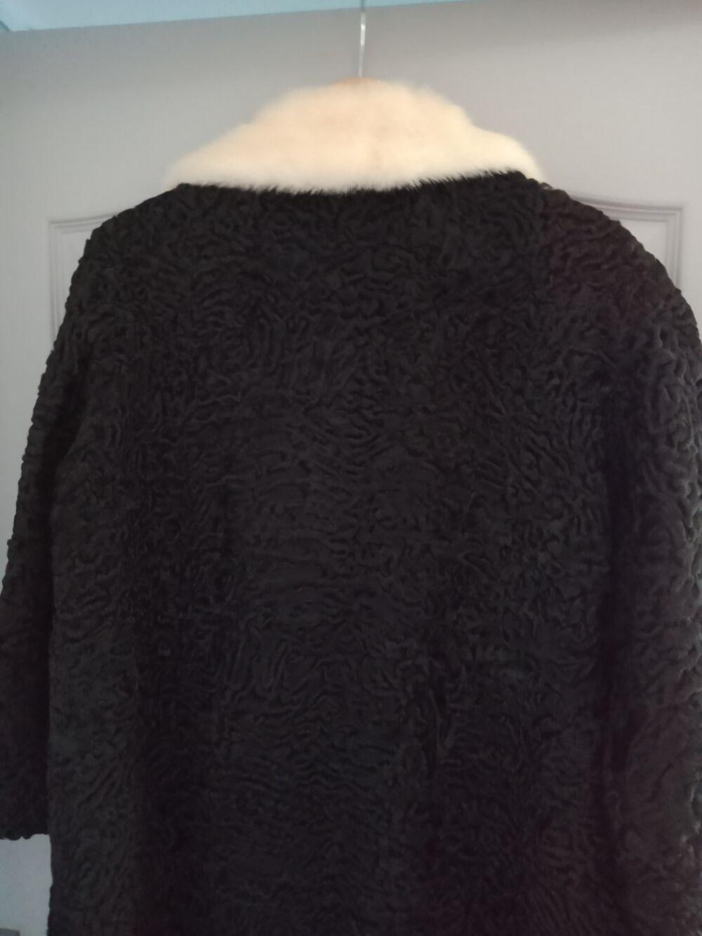 Manteau en ASTRAKAN Vtements