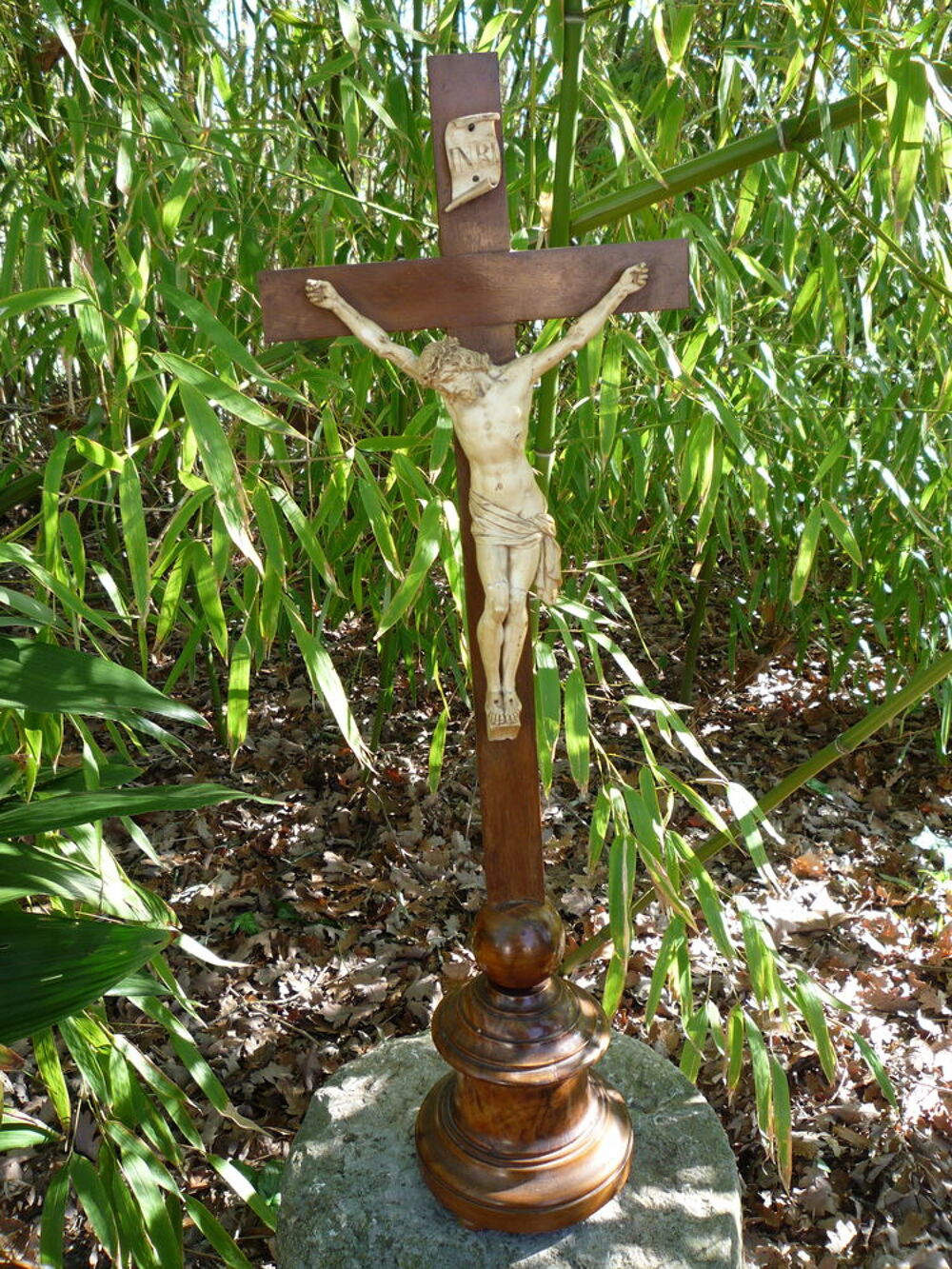 Crucifix Christ Religieux Sur croix en bois 