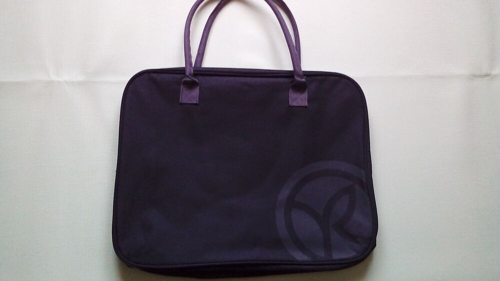 un lot de 6 sacs de sorties ou voyages neufs . Maroquinerie