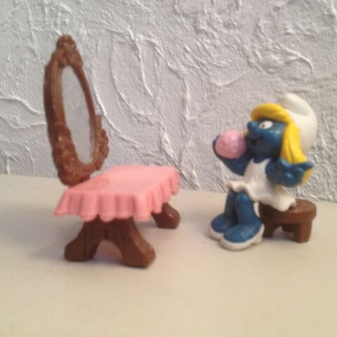 Schtroumpfette  et coiffeuse ? 40234 12 Vincennes (94)
