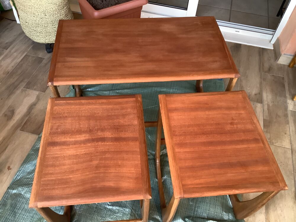 Tables gigogne scandinave en teck Meubles