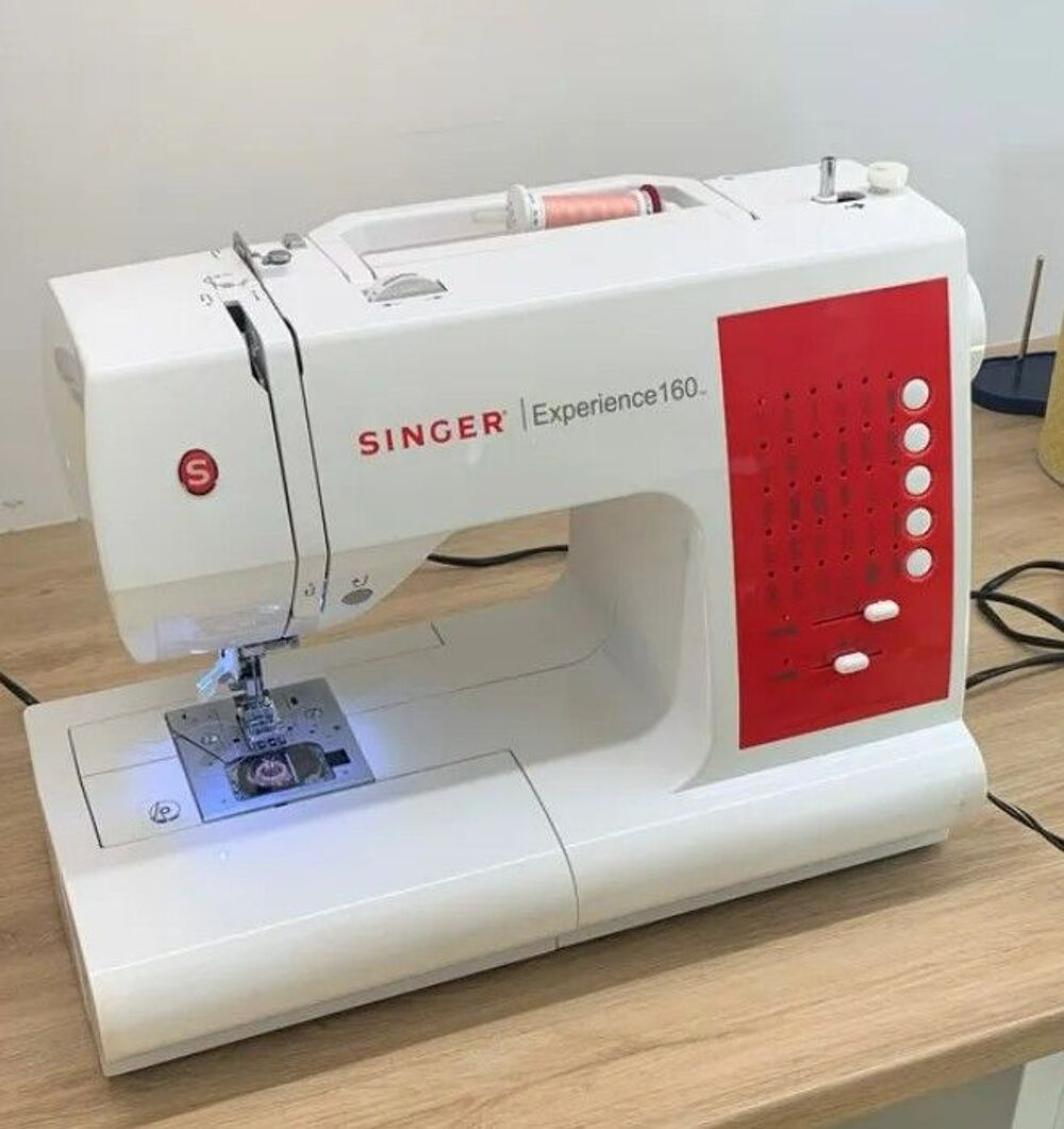Machine &agrave; coudre &eacute;lectronique Singer - Exp&eacute;rience 160 Electroménager