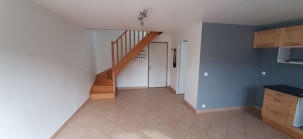 Vente Appartement 2 PIÈCES DUPLEX 48m² AU SOL-CAVE + PARKING-CALME ET LUMINEUX Saint-leu-la-forêt