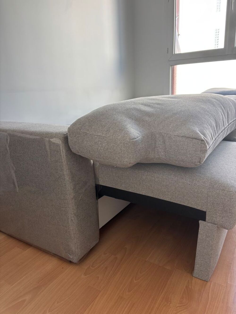 Canap&eacute; Barslov Ikea gris Meubles