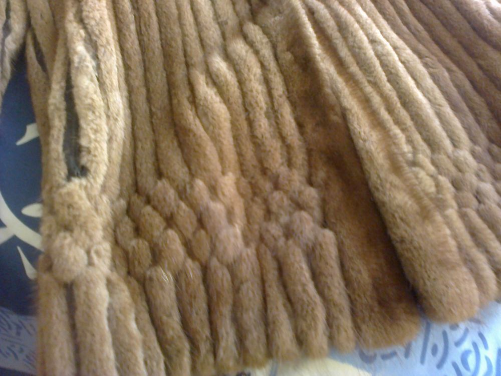 Veste fourrure imitation vison
Vêtements