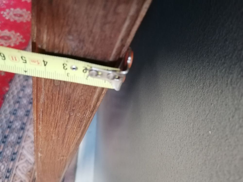 T&ecirc;te pied de lit sur roulettes Meubles