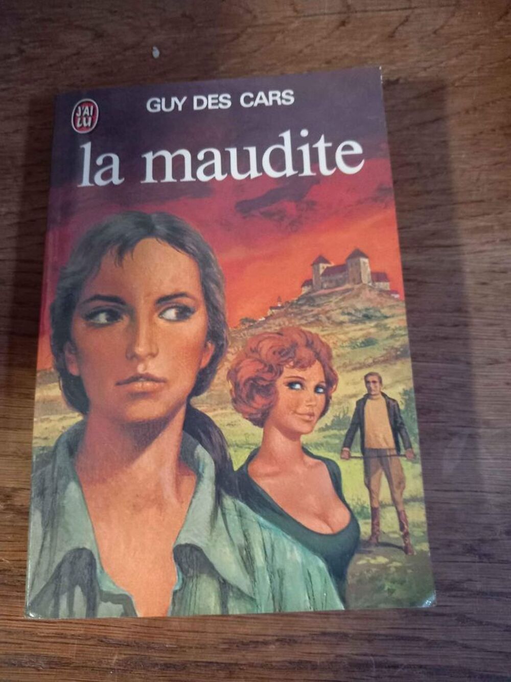 La maudite de Guy des cars Livres et BD