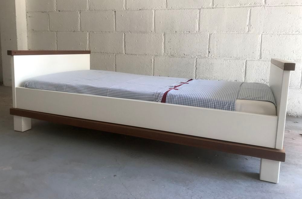 LIT BEB&Eacute; TRANSFORMABLE EN LIT JUNIOR+SOMIER+MATELAS+DRAPS. Mobilier enfants