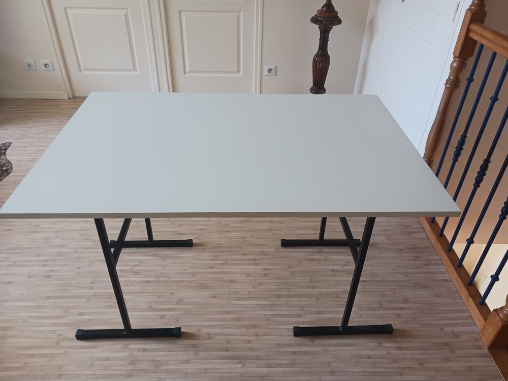 Table &agrave; tr&eacute;teaux pour &eacute;tudiant Meubles