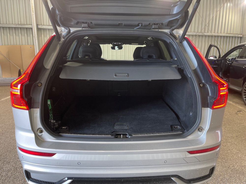 XC60 T8 Recharge AWD 310 ch + 145 ch Geartronic 8 R-Design 2022 occasion 75015 Paris