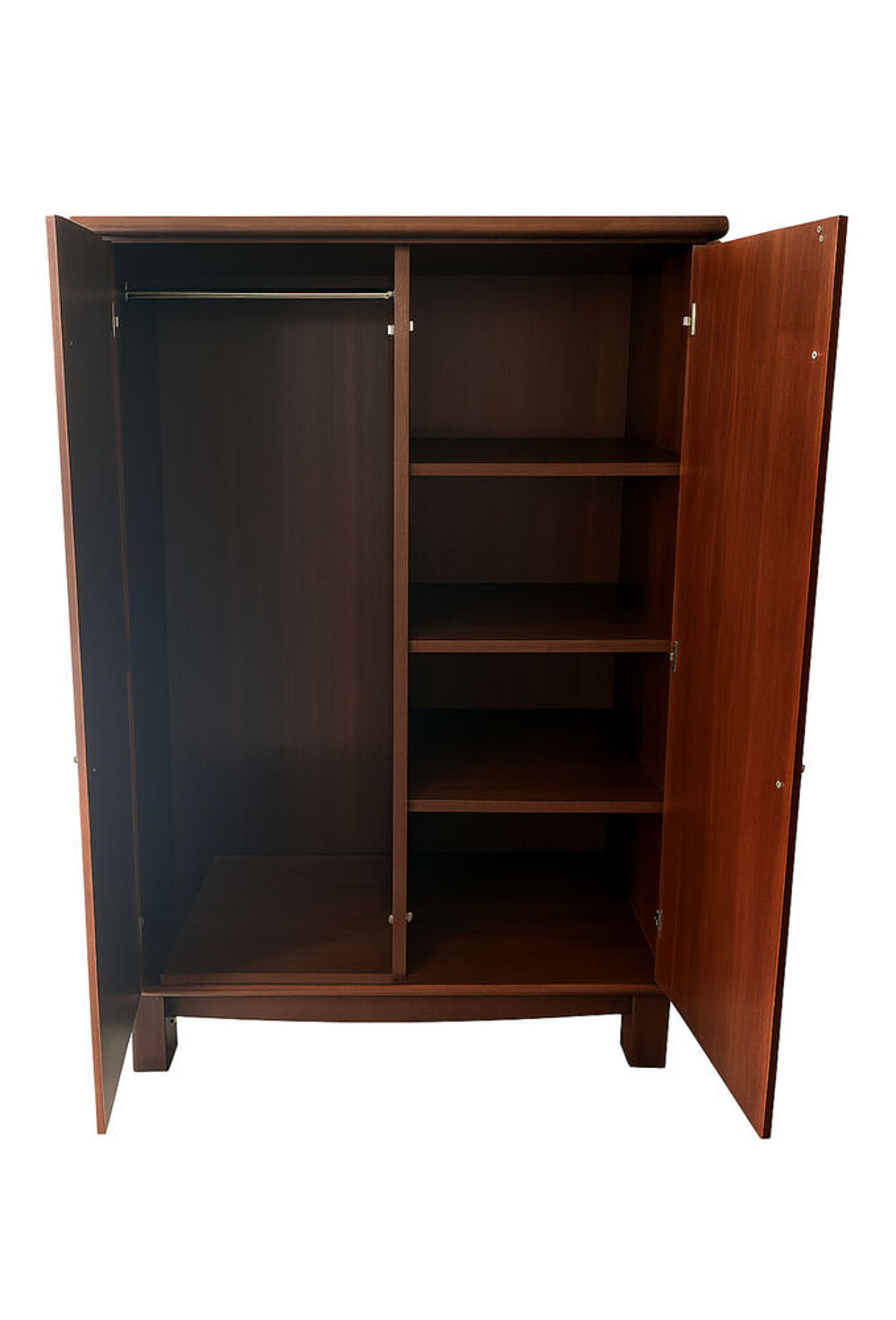Armoire en bois massif ? style classique Meubles