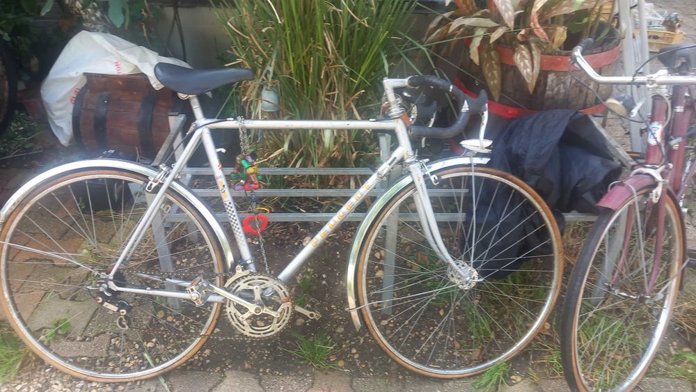ancien v&eacute;lo Vélos