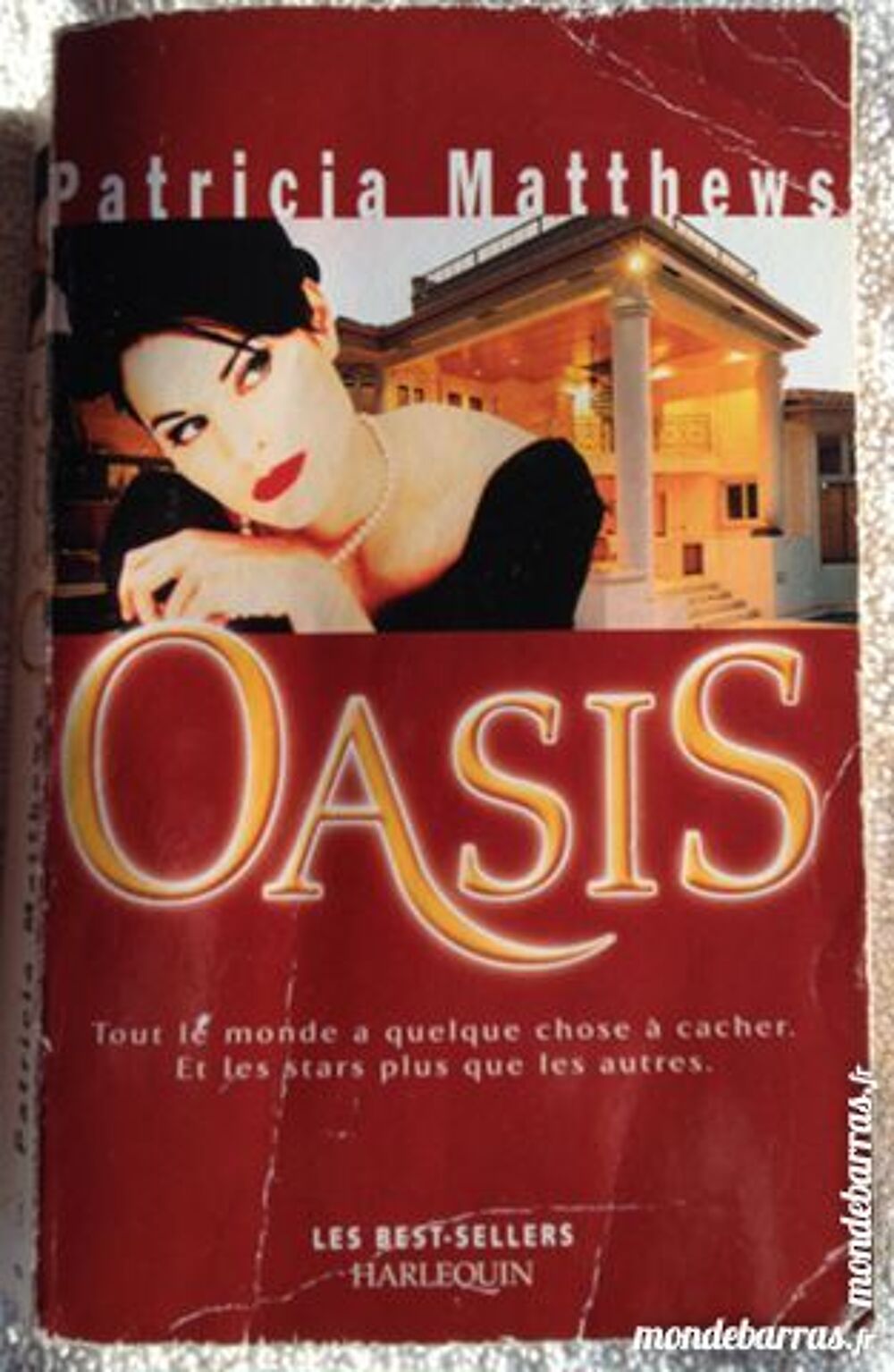 Oasis. Livres et BD