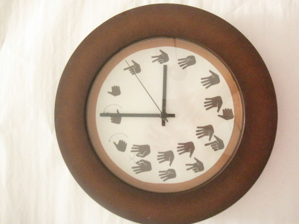 Horloge recycl&eacute;e LSF Langue des Signes Fran&ccedil;aise Décoration