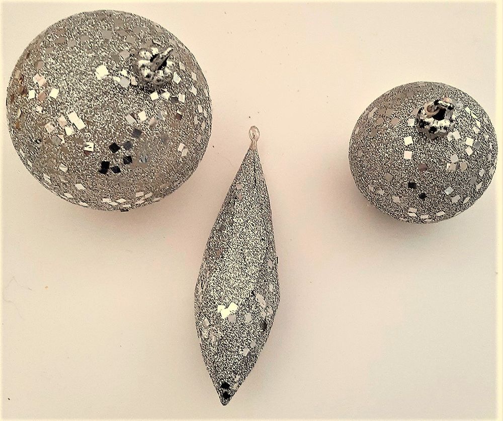 Boules de No&euml;l Argent&eacute;es Décoration