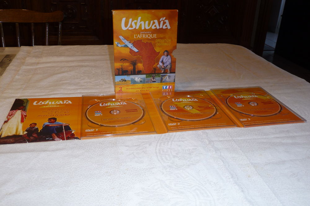 1 coffret Ushua&iuml;a de 3 DVD DVD et blu-ray