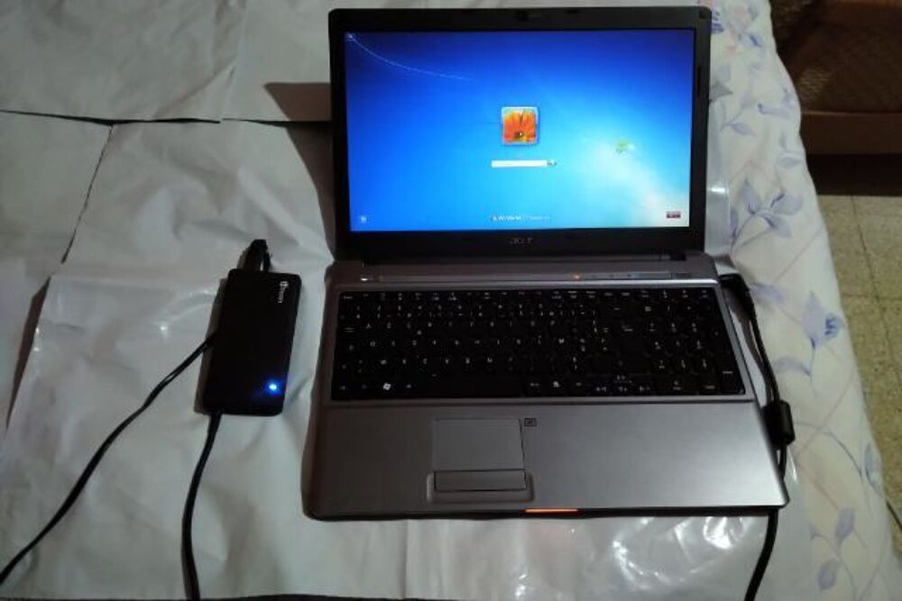 Ordinateur Portable Laptop ACER Windows 10 Intel RAM 700 GO Matériel informatique