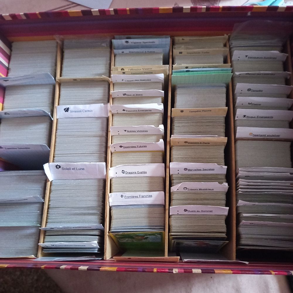 Cartes pok&eacute;mon anciennes et nouvelles series Jeux / jouets