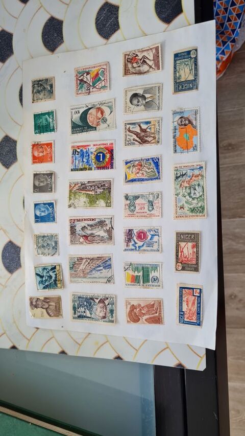 belle collection de timbres poste 20 Anglesqueville-l'Esneval (76)
