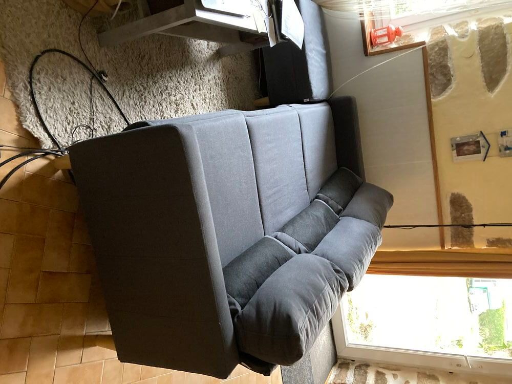 Canap&eacute; avec repose pied Meubles