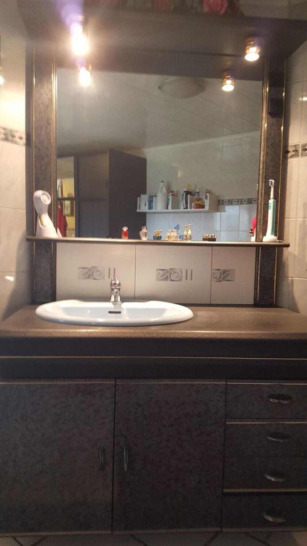 Meuble de salle de bains 1.90 m x 1.05 m Meubles