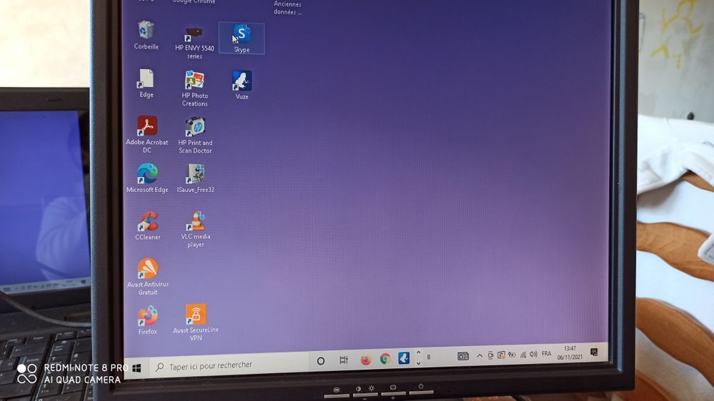 ecran d'ordinateur Matériel informatique