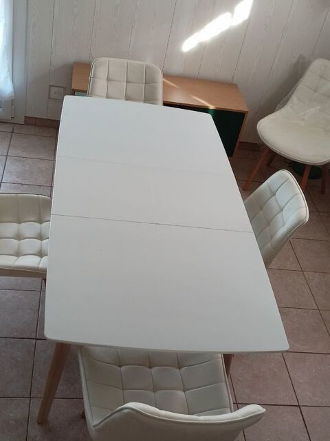 Table  manger 6 places neuve 170 Les Forges (88)