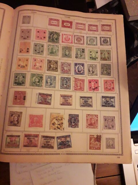 Album collection de timbres 130 Saint-Raphaël (83)