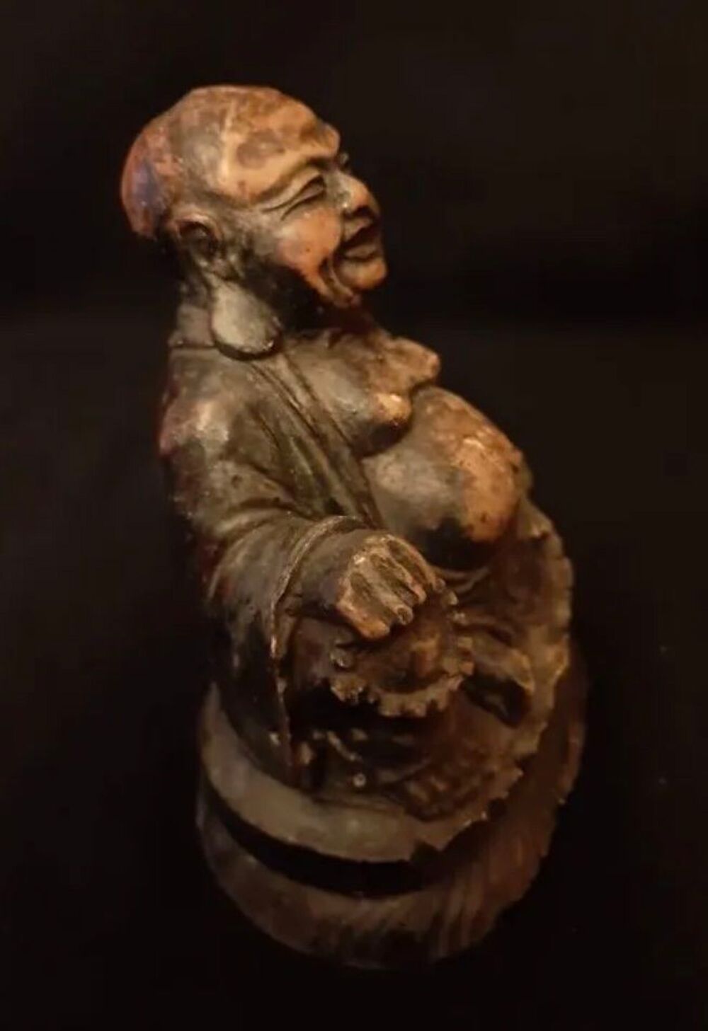 bouddha rieur en bois de Suar fait et sculpt&eacute; &agrave; la main Décoration