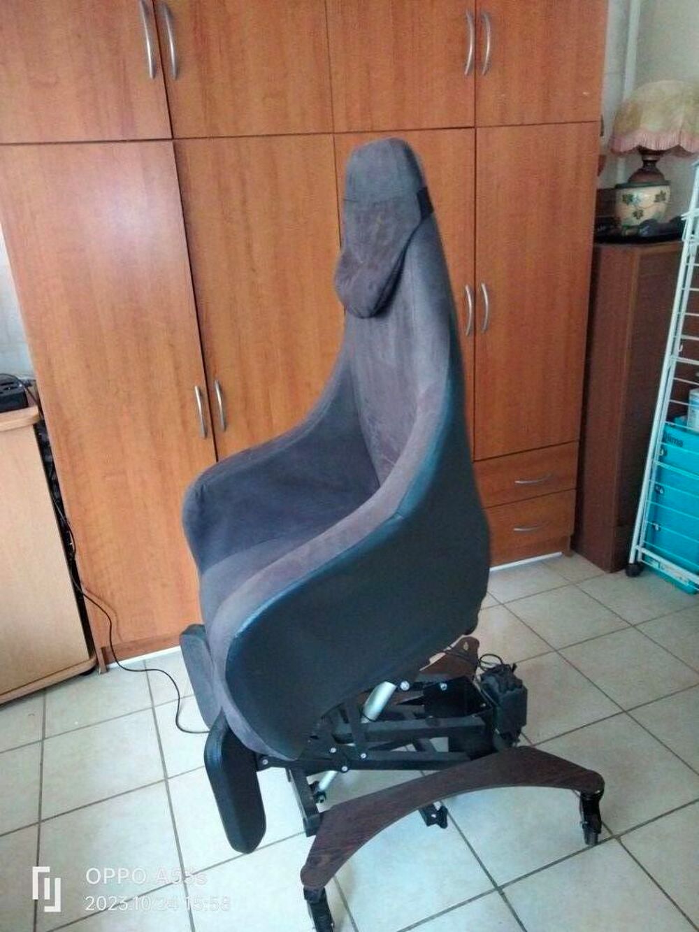 Fauteuil relax, &eacute;lectrique et plusieurs positions Meubles