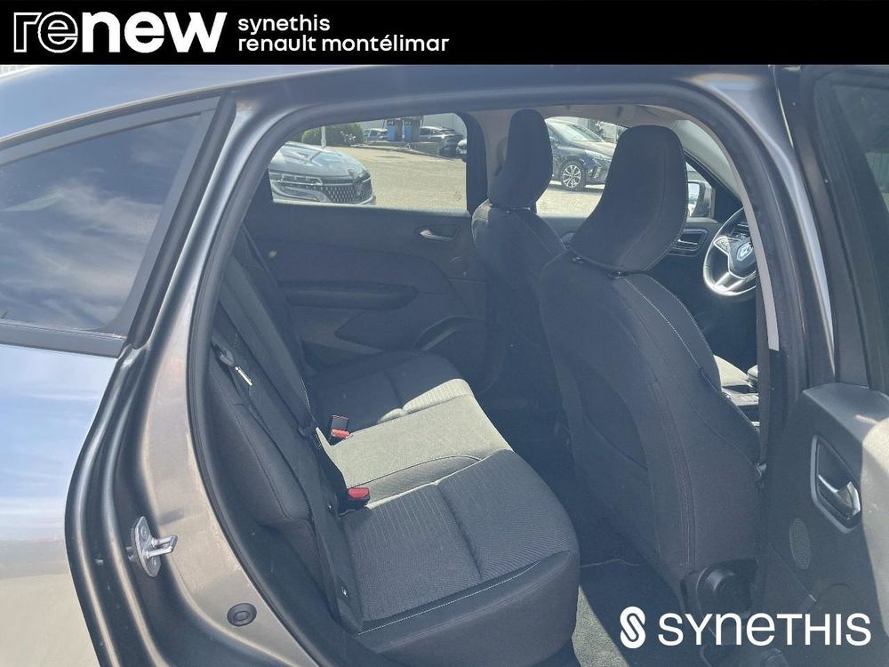 Arkana E-Tech hybride 145 - 22 Evolution 2023 occasion 26200 Mont&eacute;limar