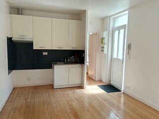  Appartement à louer 2 pièces 33 m²