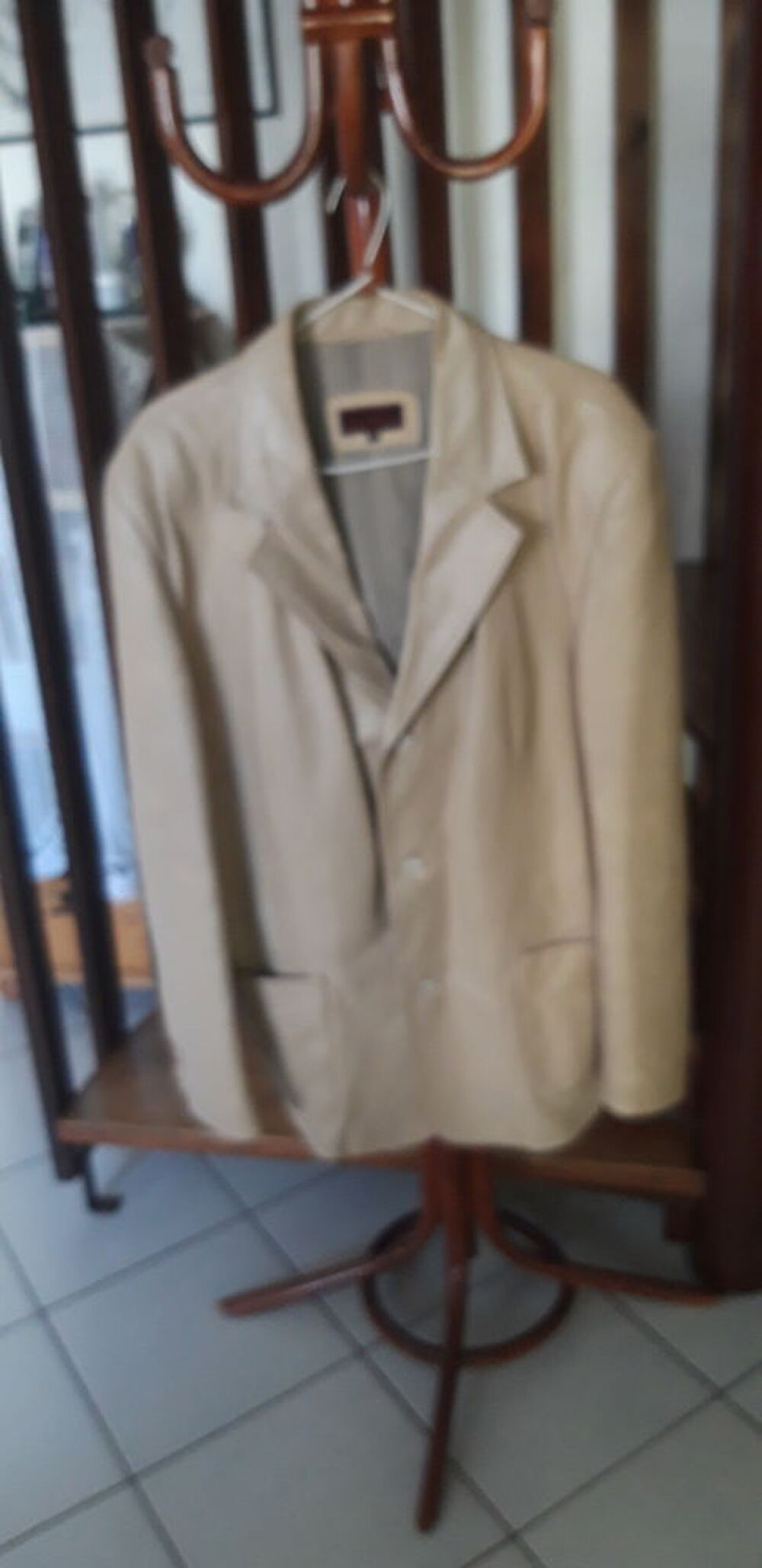Costume Homme Cuir beige - Taille L 
Vêtements