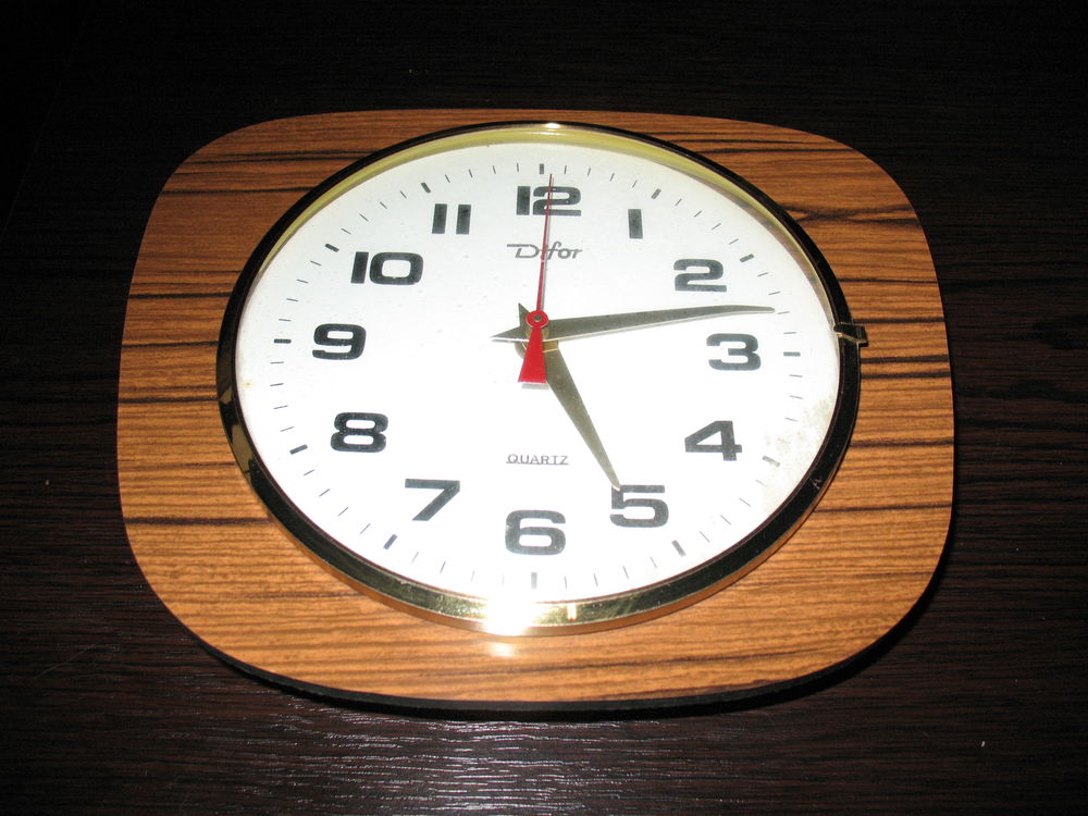 HORLOGE VINTAGE FORMICA Décoration