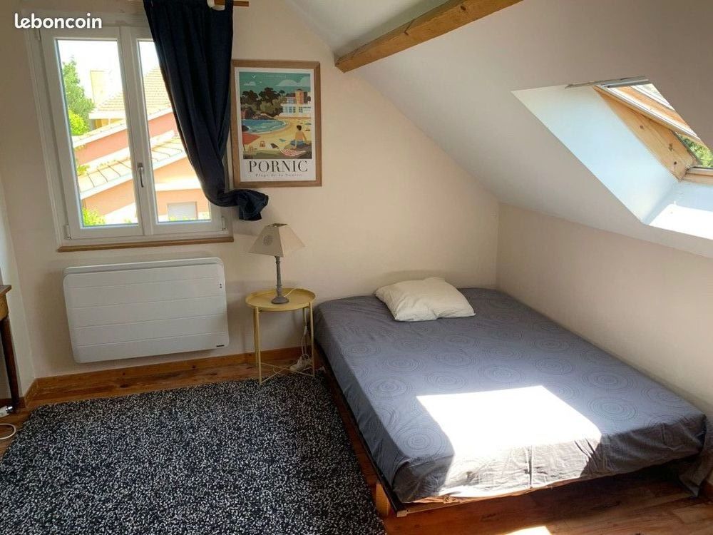 Location Chambre chambre étudiant(e) de 17m 2, lumineuse, à St Genis Lav Saint-genis-laval