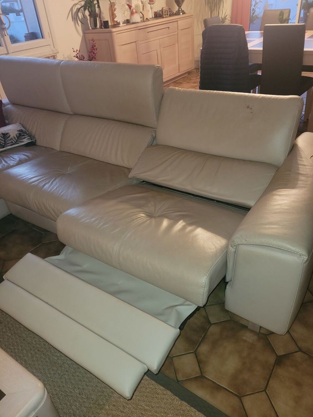Canap&eacute; cuir avec relax electrique Meubles