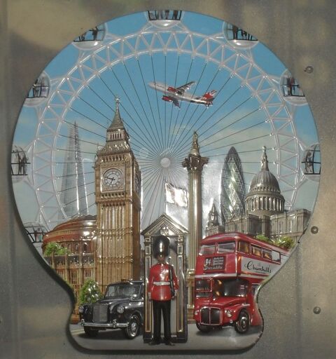 Bo�te m�tallique � th� ou � g�teaux Londres. 20 Montreuil (93)