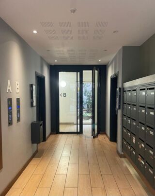  Parking / Garage � louer 12 m� Clichy