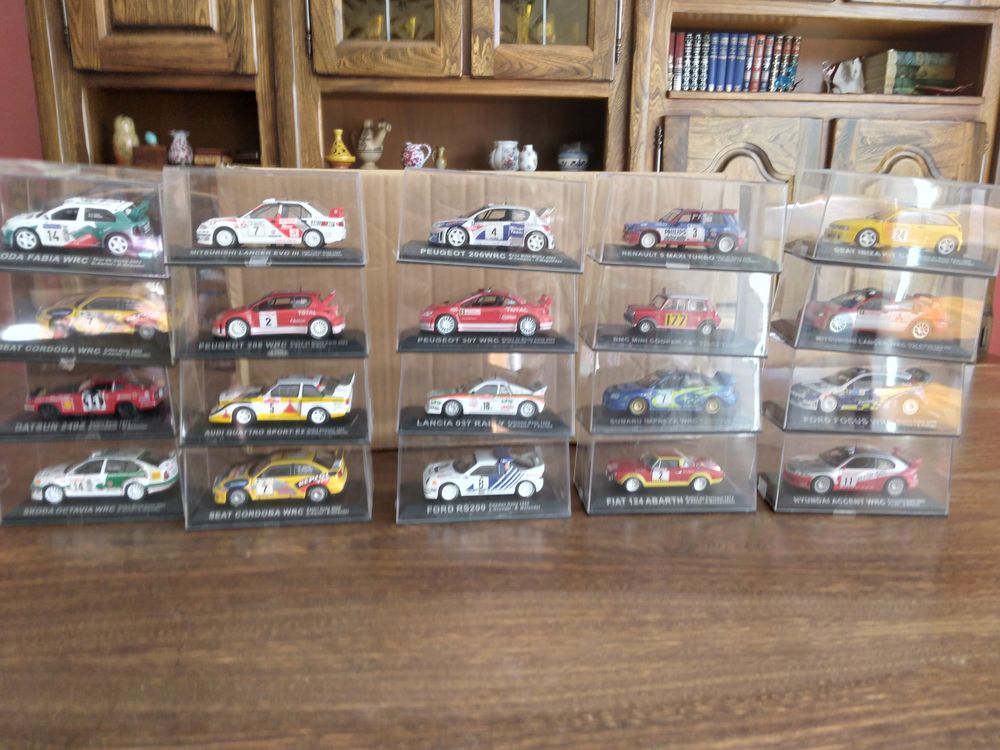 Collection de voitures miniatures de sport (rallye) 