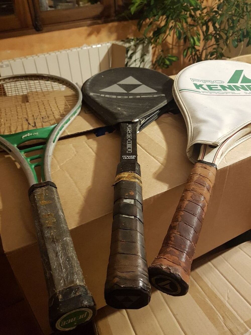 4 raquettes de tennis vintage Décoration