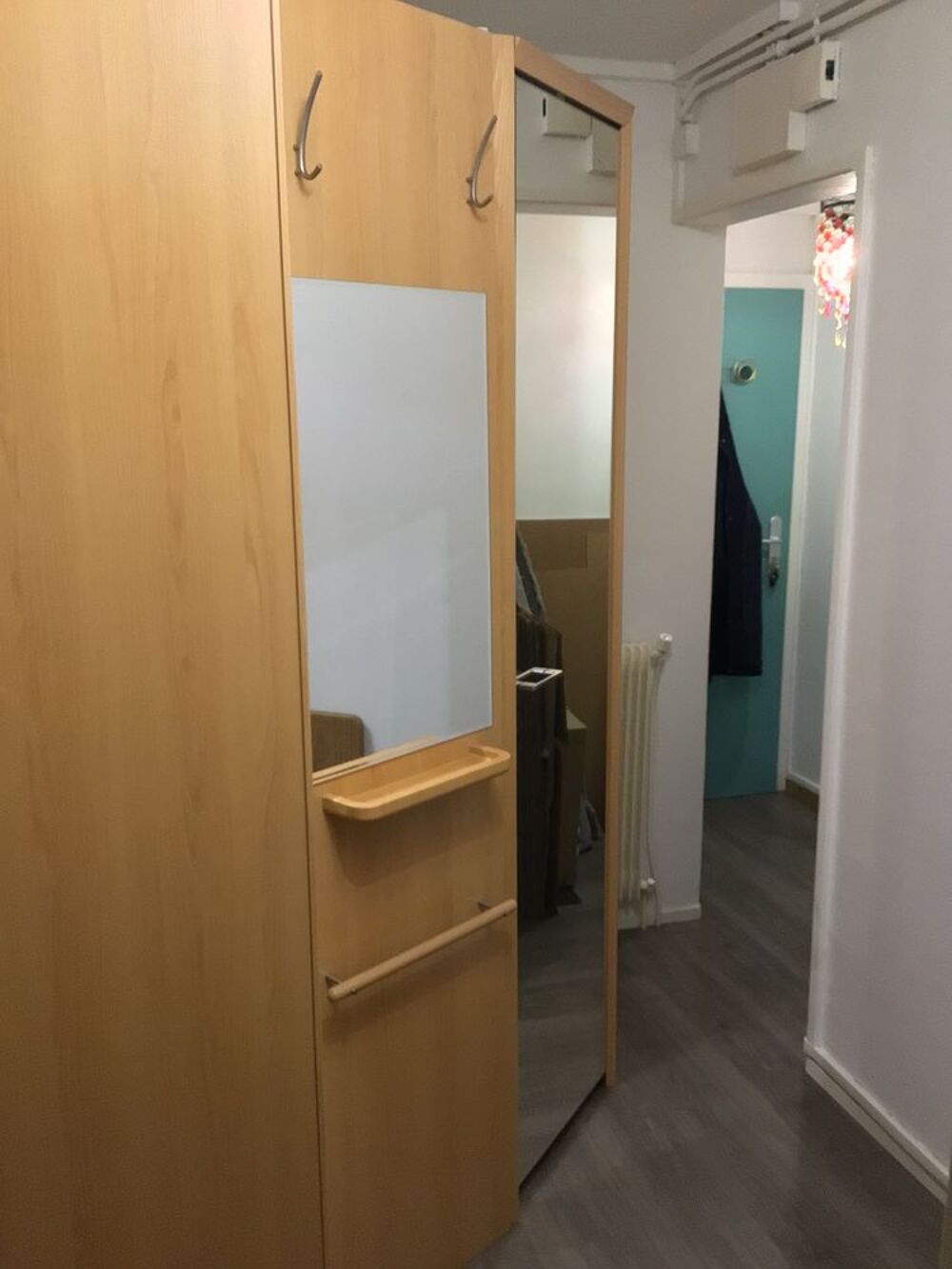 Dressing en bois beige deux portes Meubles