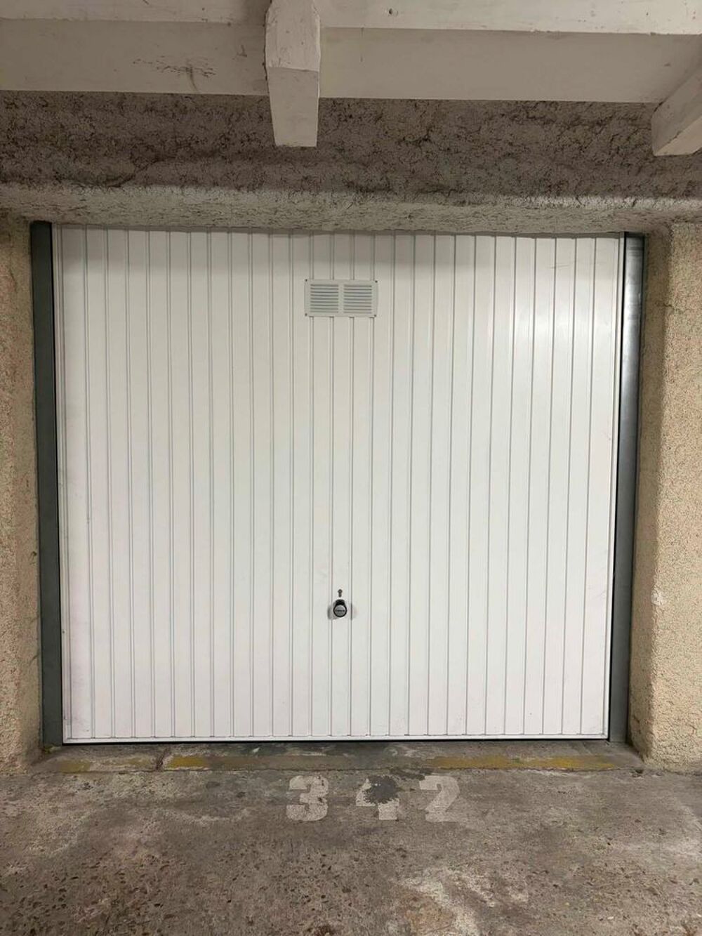 Vente Parking/Garage Garage fermé 12m2 Square vitruve Paris 20