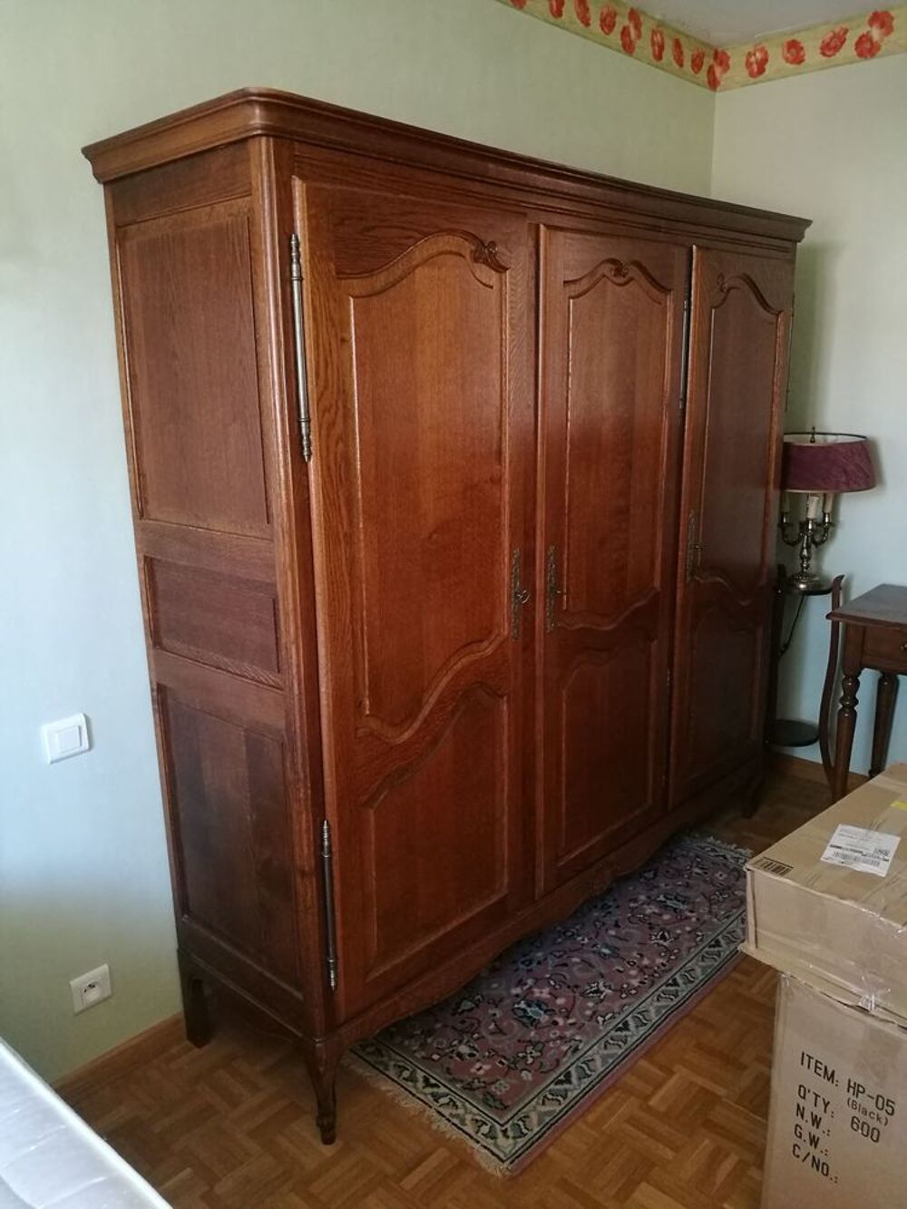 Armoire 3 portes bois ling&egrave;re parfait &eacute;tat Meubles