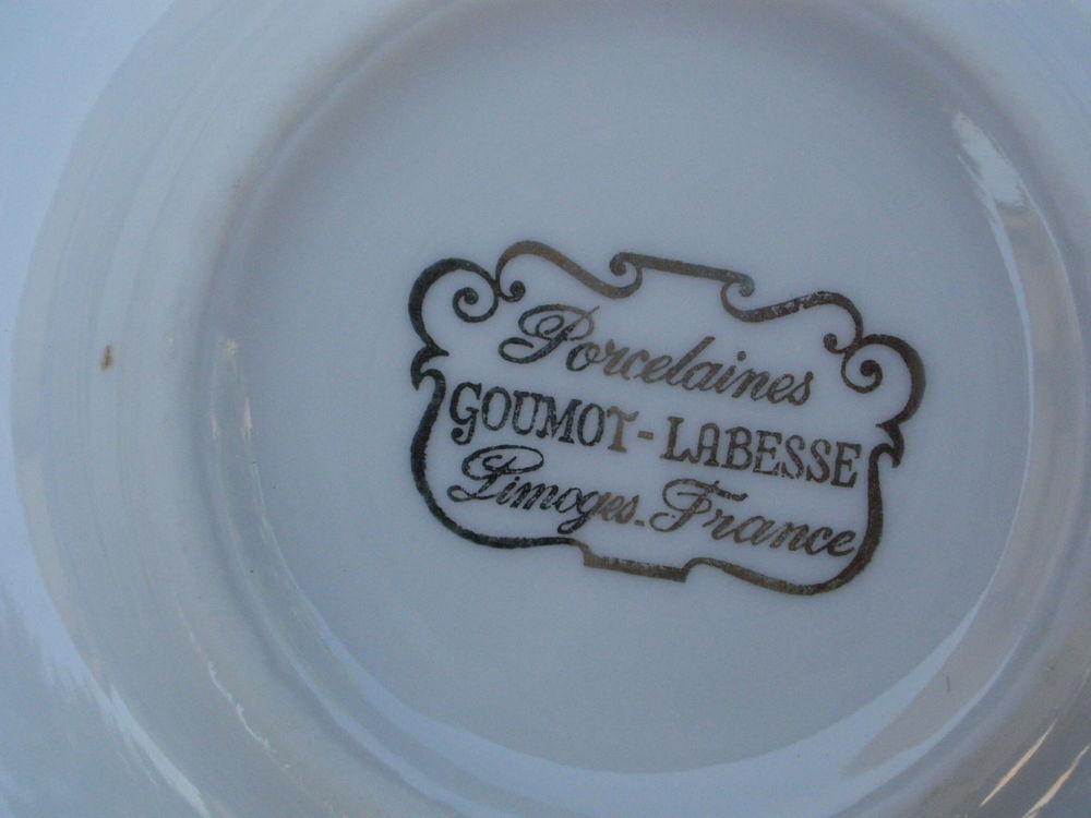 Assiette a bouillie porcelaine LIMOGES - &eacute;l&eacute;phant BOUBOU Puériculture