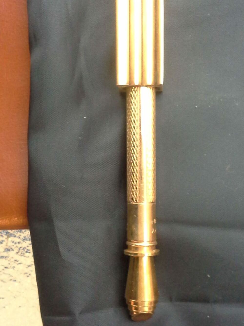 R&egrave;gle plaqu&eacute;e or, avec stylo et coupe papier GOLD STARRY 
