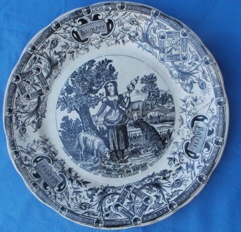 Assiette Jeanne d'ARC gardant ses troupeaux - DIGOIN 12 Montauban (82)