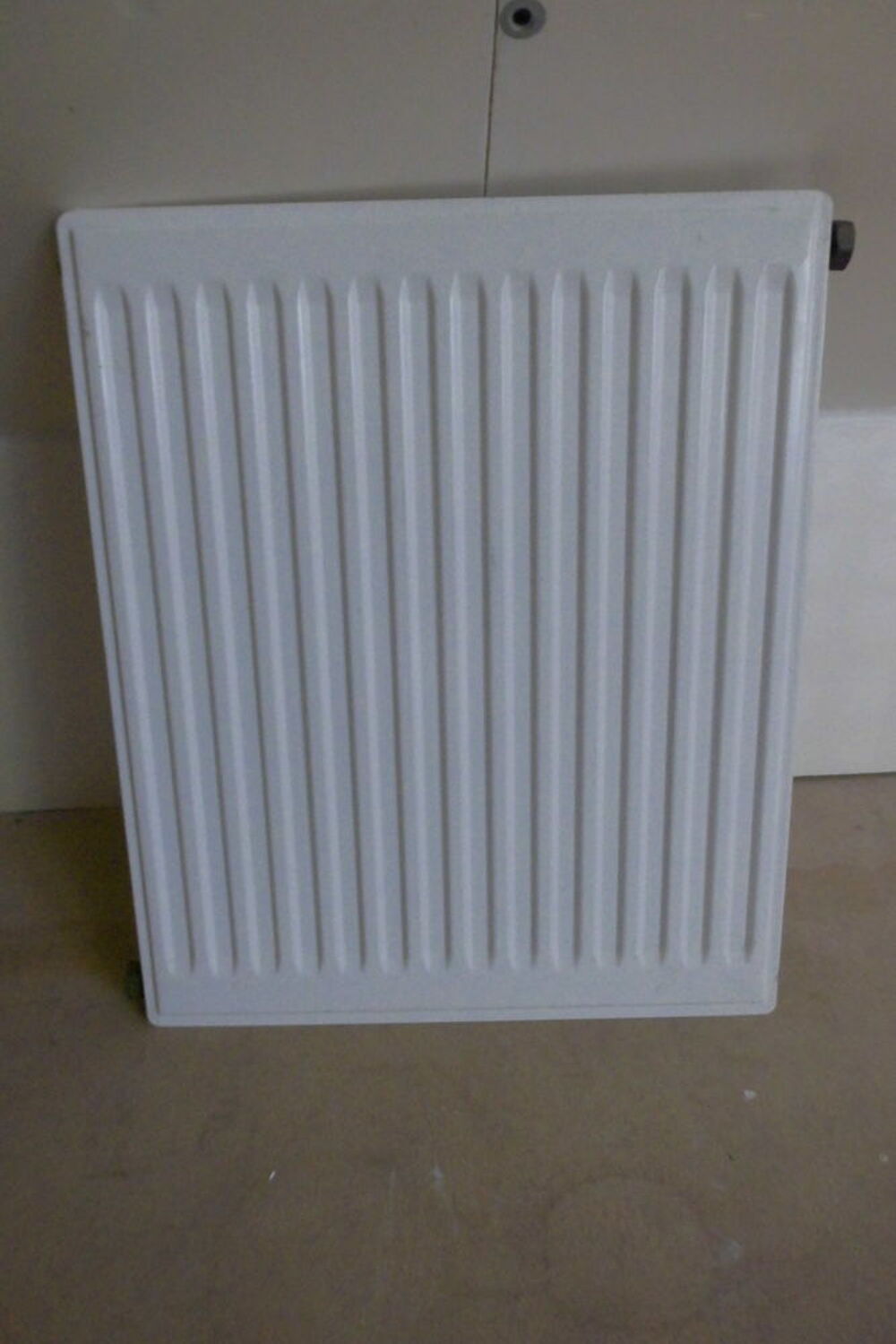 Radiateur en m&eacute;tal blanc Bricolage