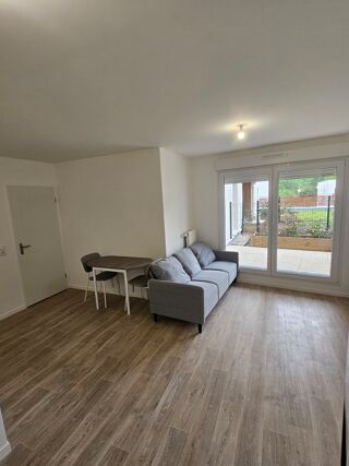  Appartement à louer 2 pièces 38 m²