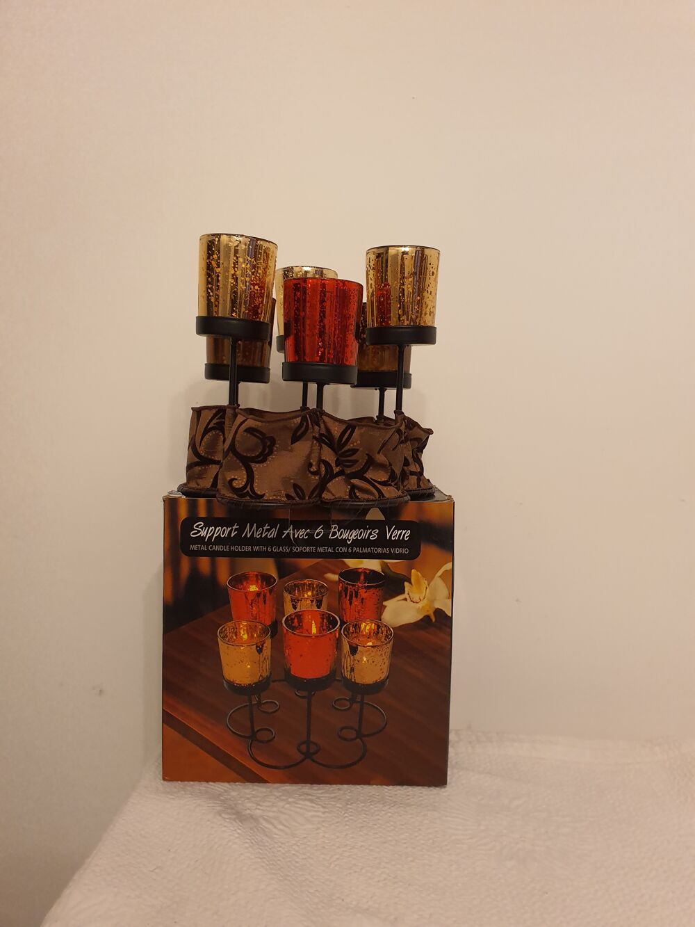 Support+m&eacute;tal+avec+6+bougeoirs+en+verre Décoration