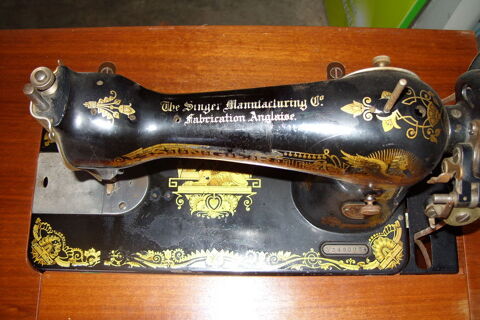 machine à coudre ancienne marque SINGER 200 Sète (34)